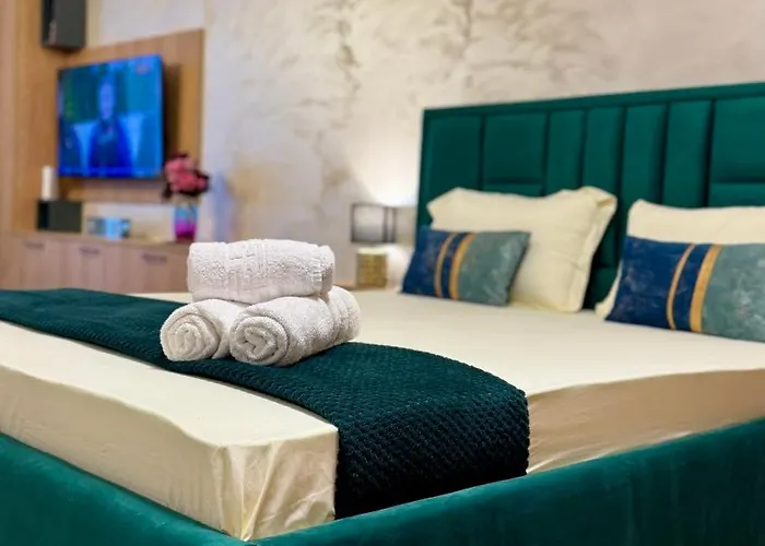 Sholiday Sky Panoramic New Building Private Parking 티미쇼아라